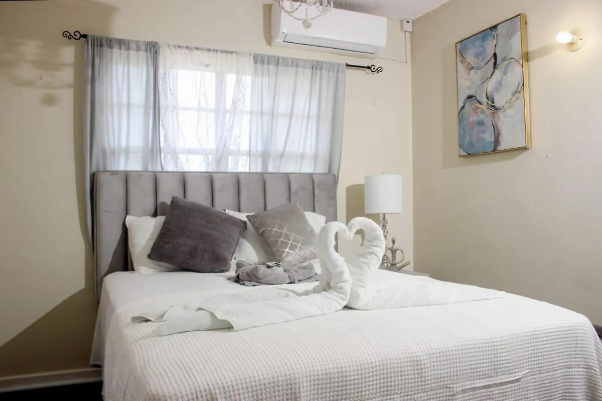 Daire Steph'S Cozy Place Kingston