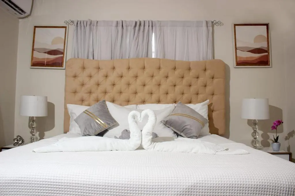Steph'S Cozy Place Kingston Daire